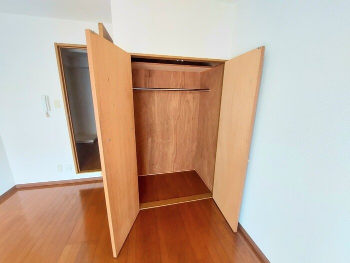 物件内観写真12　(収納)