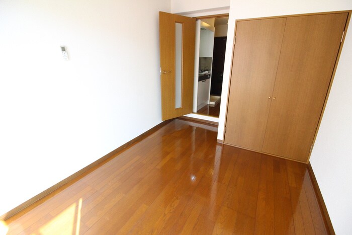 物件内観写真18　(居室)