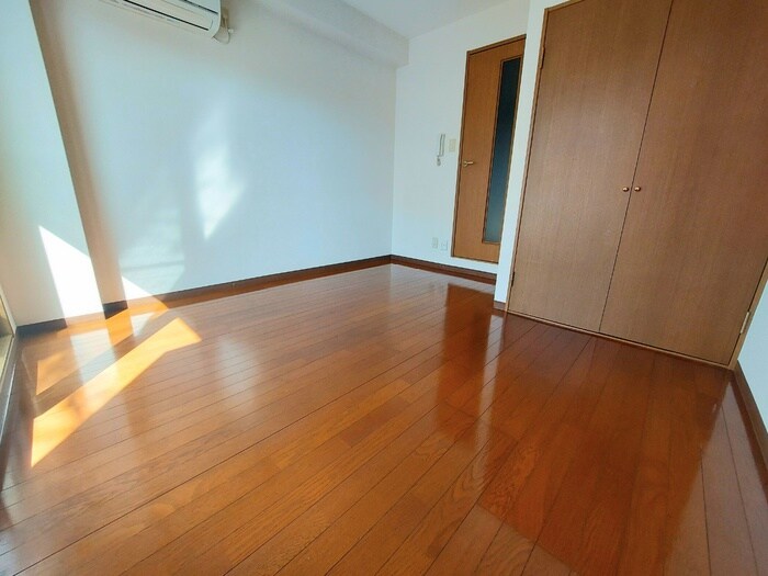 物件内観写真21　(居室)