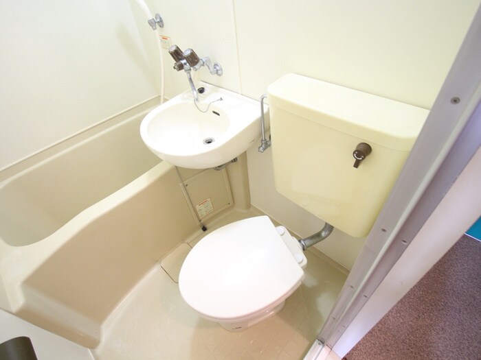 物件内観写真14　(トイレ)