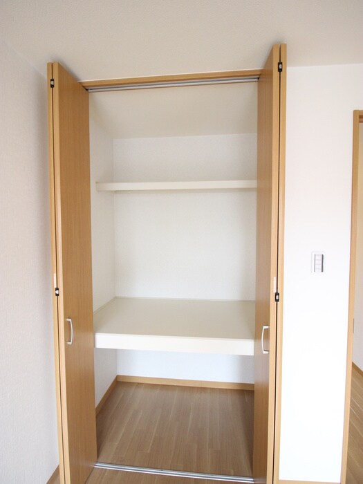 物件内観写真11　(収納)