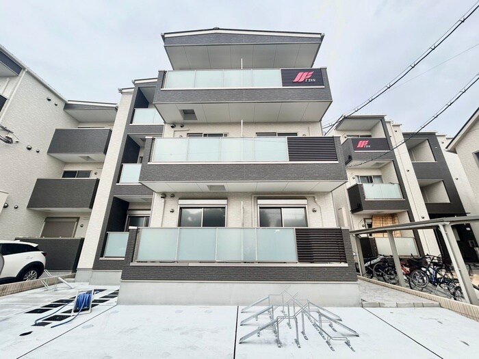 物件外観写真1　(外観写真)