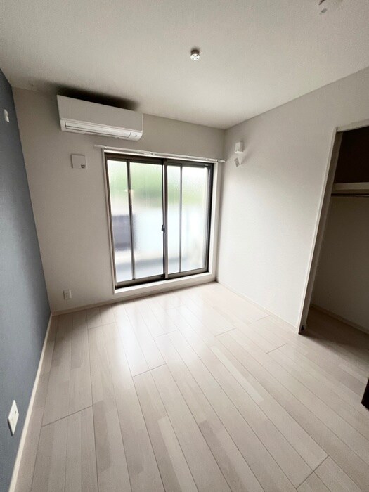 物件内観写真13　(居室)