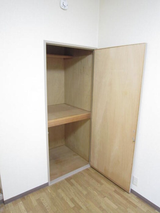 物件内観写真11　(収納)