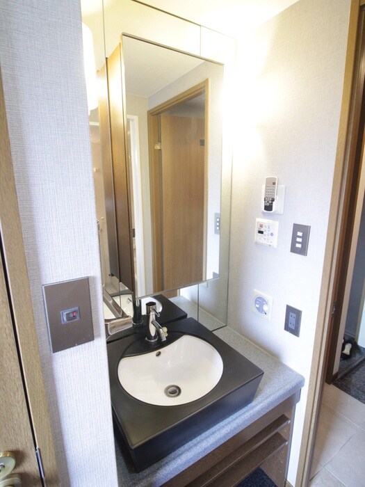 物件内観写真8　(洗面)