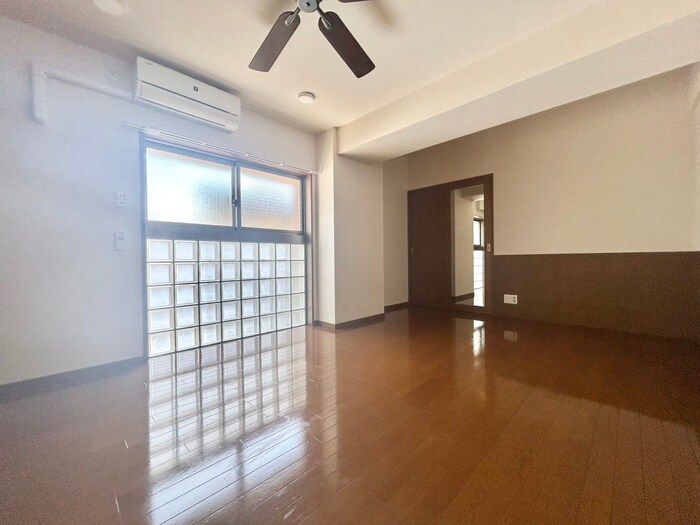 物件内観写真10　(居室)