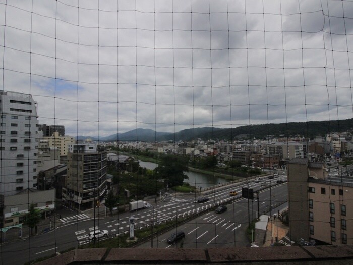 物件内観写真11　(室内からの展望)