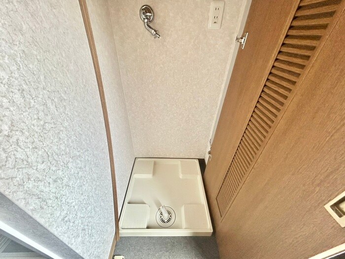 物件内観写真20　(洗濯機置場)