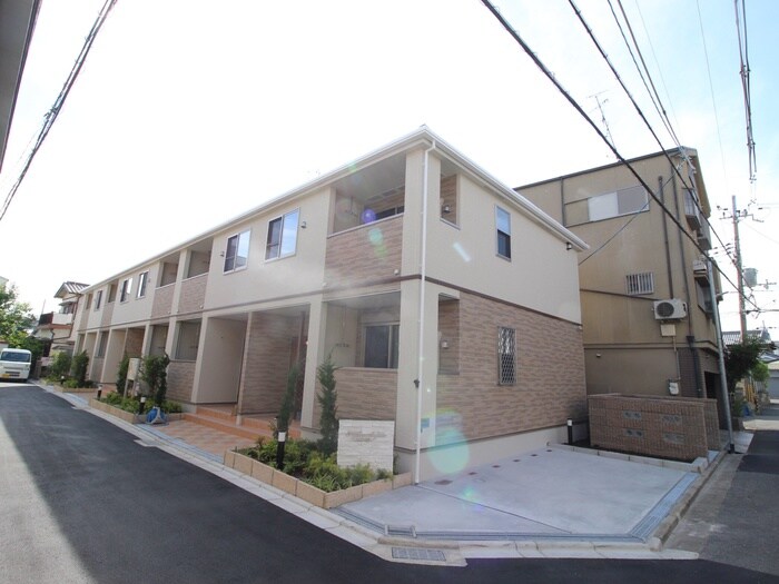 物件外観写真4　(駐車場)