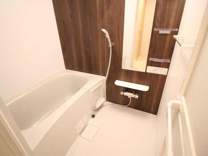 物件内観写真13　(バス／シャワールーム等)