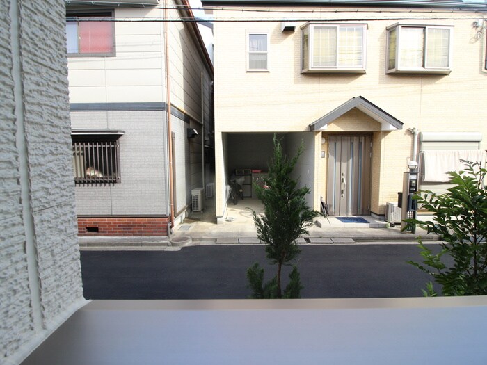 物件内観写真22　(室内からの展望)