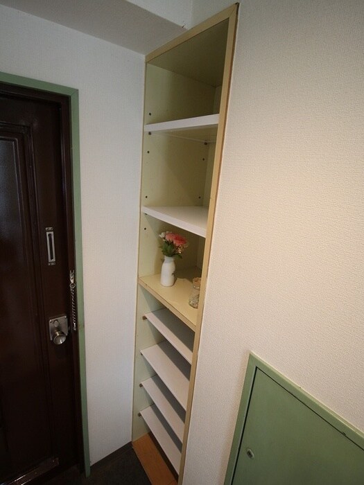 物件内観写真8　(靴箱)