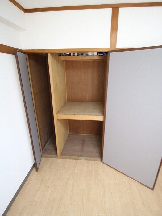 物件内観写真15　(収納)