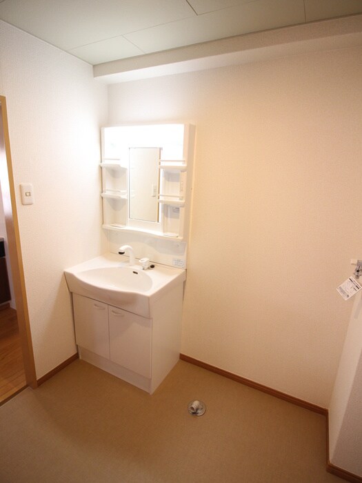 物件内観写真13　(洗面)