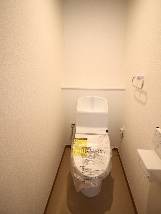 物件内観写真14　(トイレ)