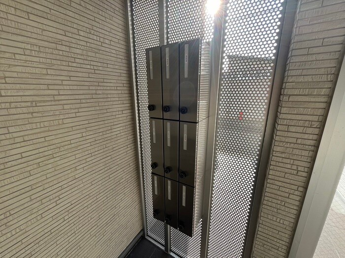 物件外観写真4　(建物設備)