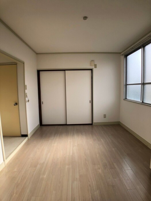 物件内観写真12　(居室)