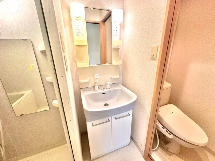 物件内観写真13　(洗面)