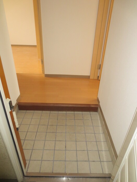 物件内観写真22　(玄関)