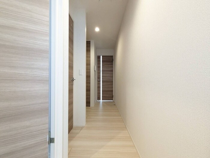 物件内観写真17　(廊下)
