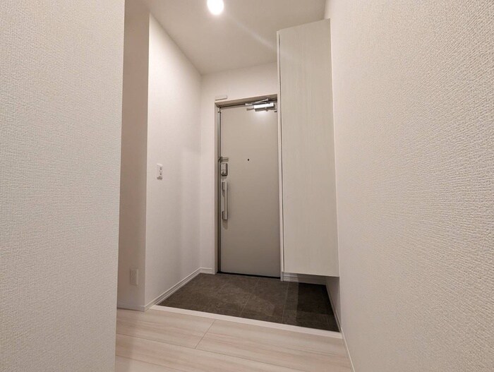 物件内観写真18　(玄関)