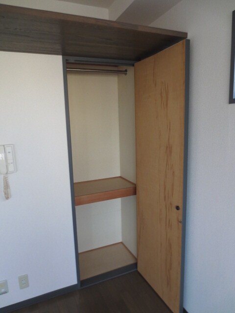 物件内観写真11　(収納)