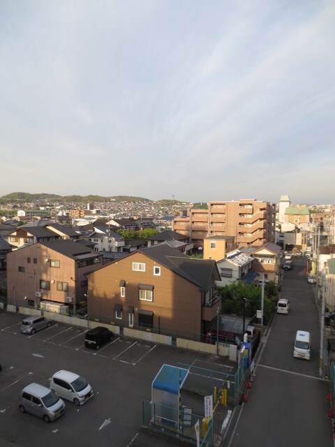 物件内観写真15　(室内からの展望)