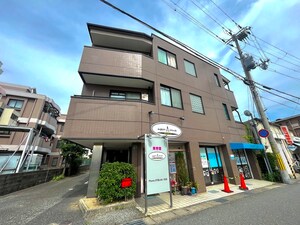 シューコネクション外観写真