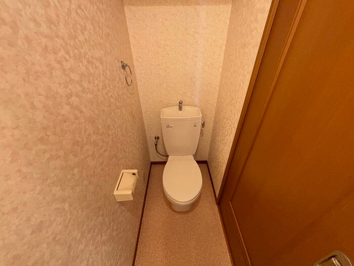 物件内観写真11　(トイレ)