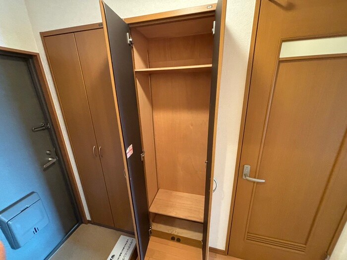 物件内観写真21　(収納)