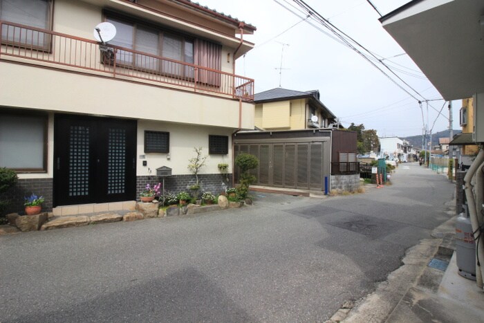 物件外観写真3　(周辺環境)