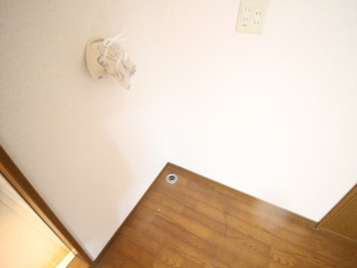 物件内観写真22　(洗濯機置場)