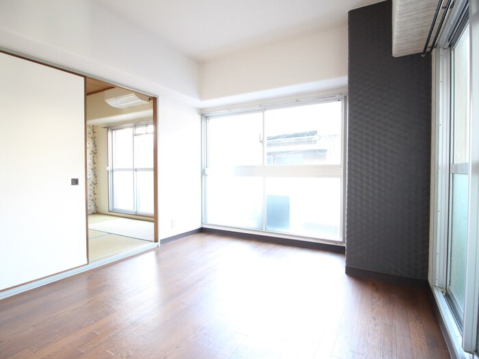 物件内観写真7　(居室)