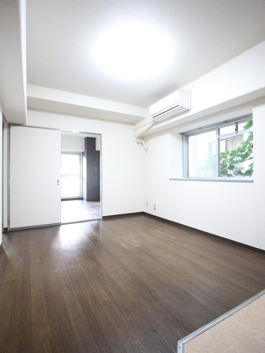 物件内観写真11　(居室)