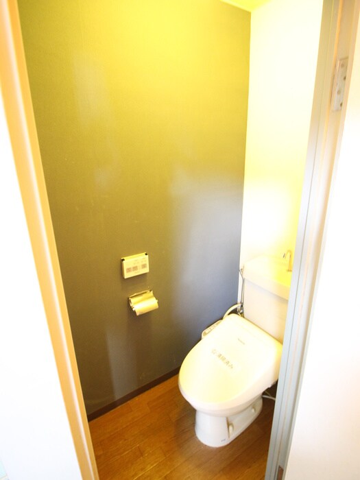 物件内観写真16　(トイレ)