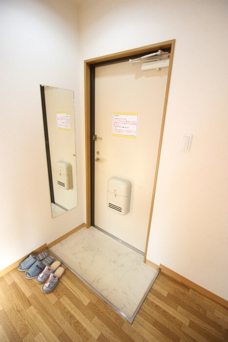 物件内観写真19　(玄関)