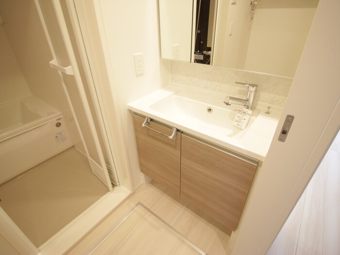 物件内観写真13　(洗面)