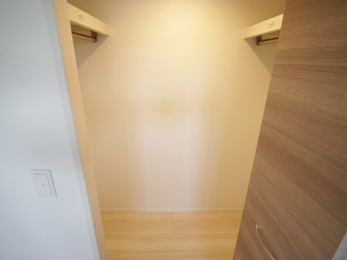 物件内観写真15　(収納)