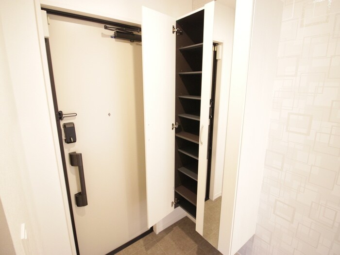 物件内観写真17　(靴箱)