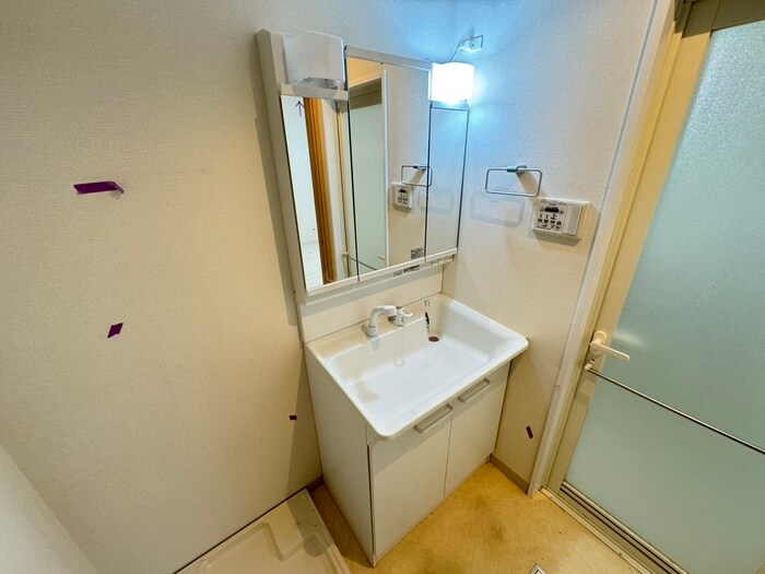 物件内観写真8　(洗面)