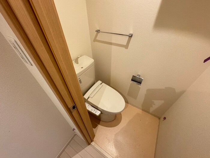 物件内観写真10　(トイレ)