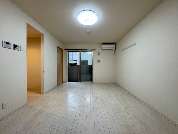 物件内観写真11　(居室)