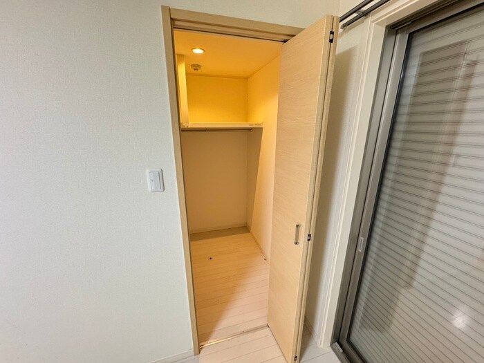 物件内観写真15　(収納)