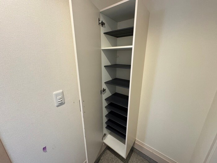 物件内観写真16　(靴箱)