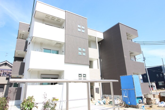 物件外観写真1　(外観写真)