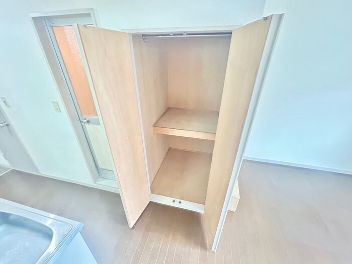 物件内観写真15　(収納)