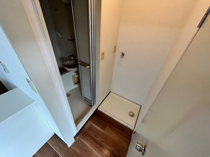 物件内観写真9　(洗濯機置場)