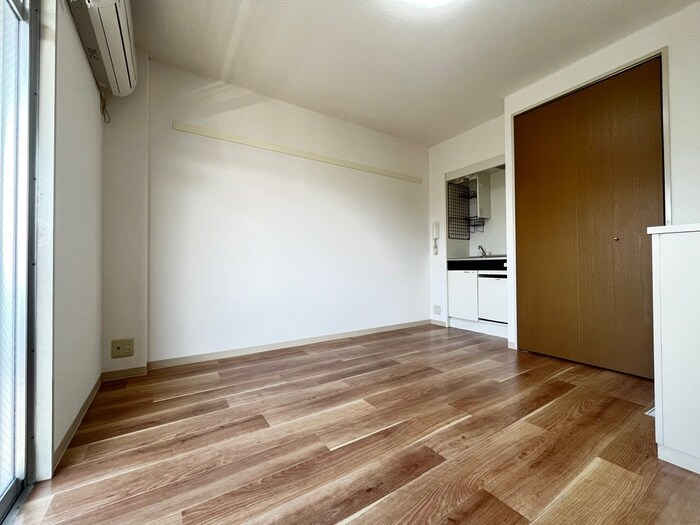 物件内観写真10　(居室)