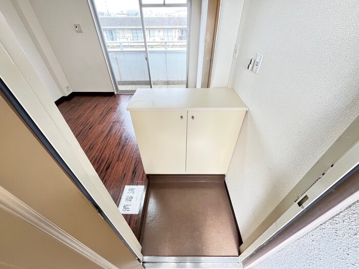 物件内観写真20　(玄関)