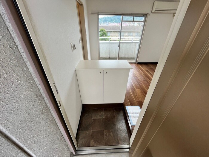 物件内観写真22　(玄関)